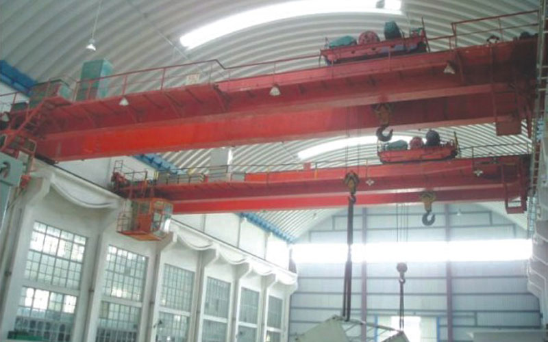深圳阿一鋼鐵 QD橋式起重機
