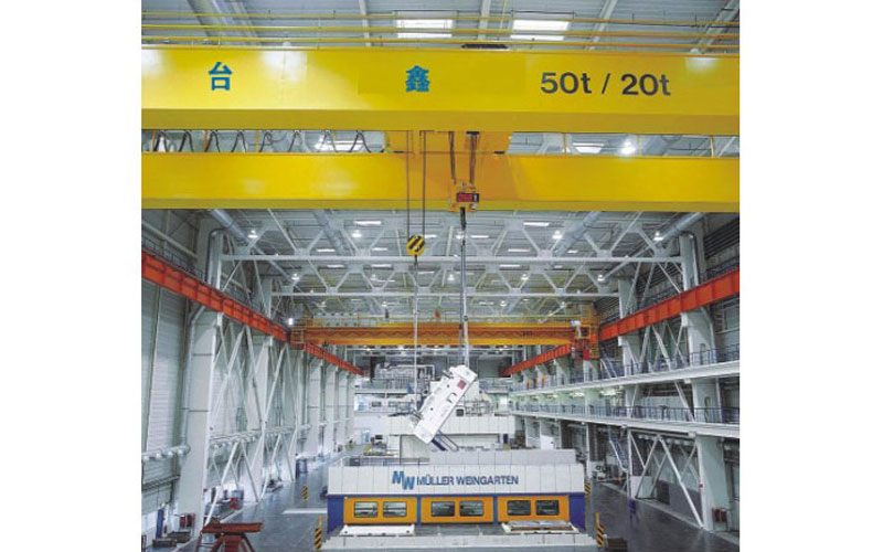 南海奇美電子50T 20T起重機